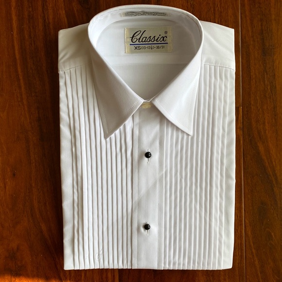 This classic white Lay-Down Tuxedo shirt for men main image 1